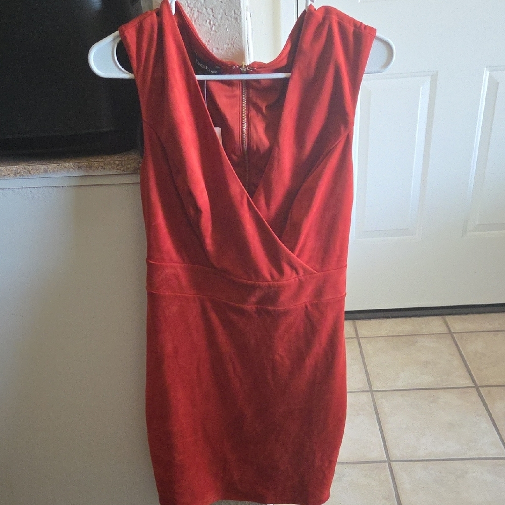 Bebe Red Sleeveless V-Neck Sheath Mini Dress